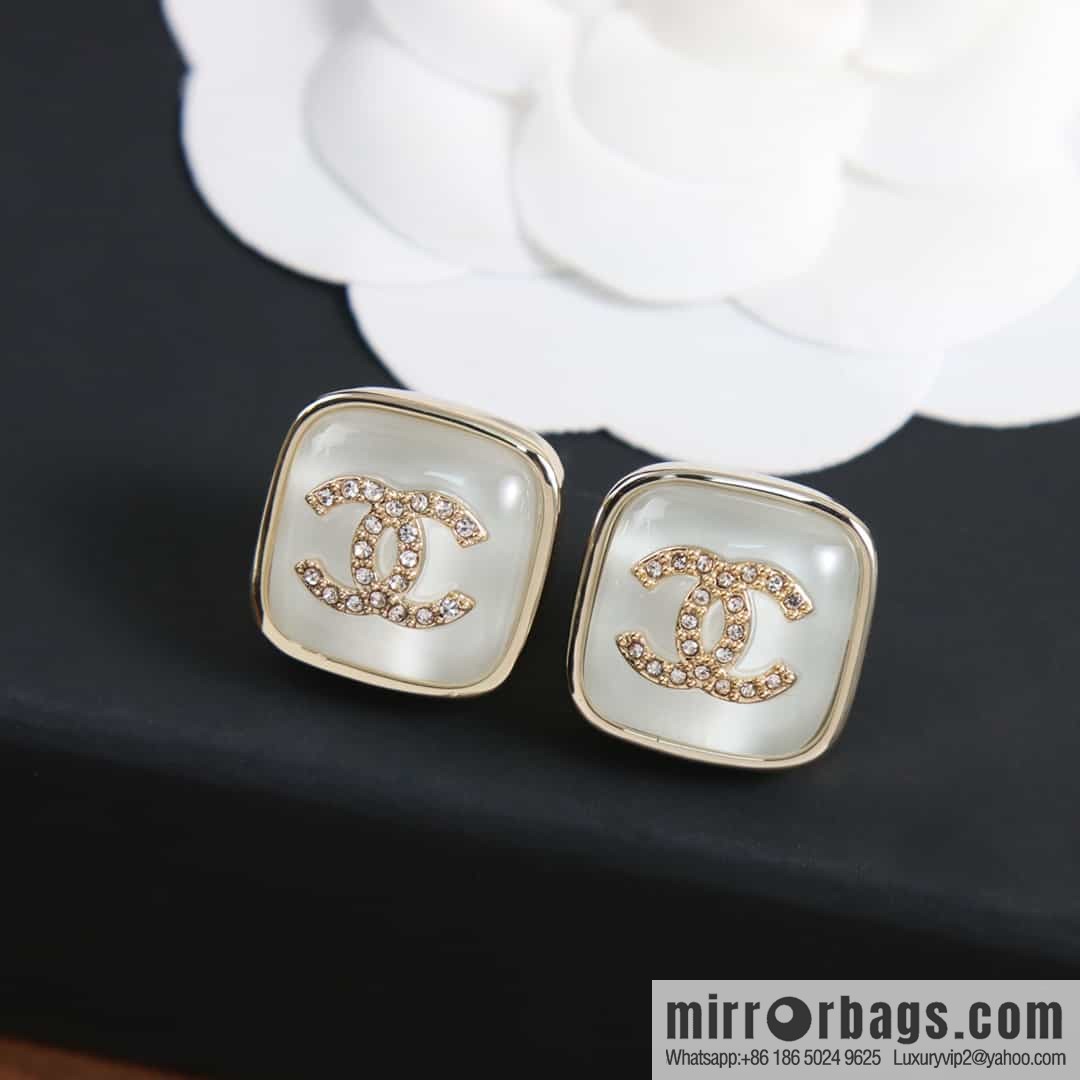 [Single price] New Chanel c1 double c square pink blue purple white stud earrings