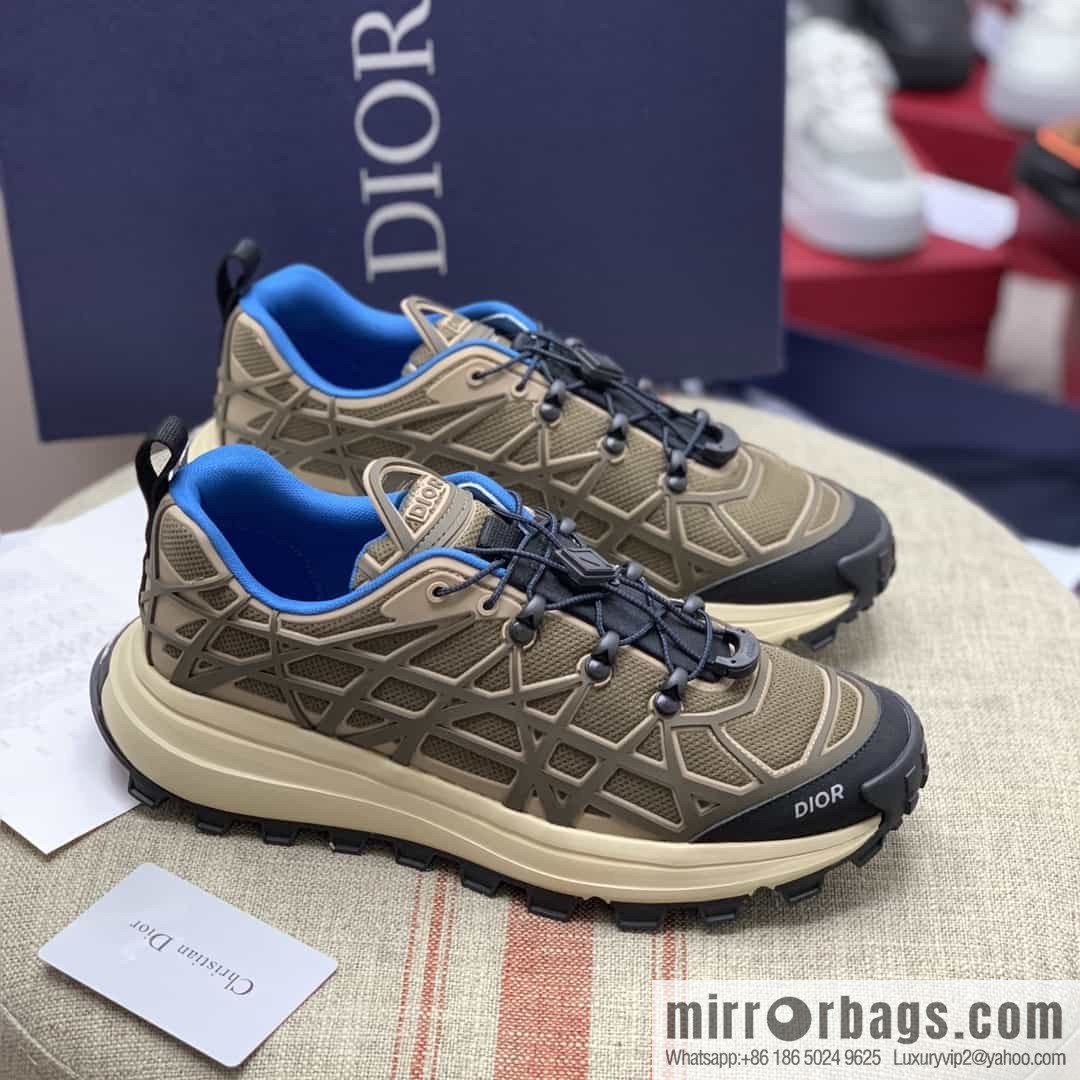 Dior Dior makes new men's B31 sports and leisure shoes with khaki mesh fabric