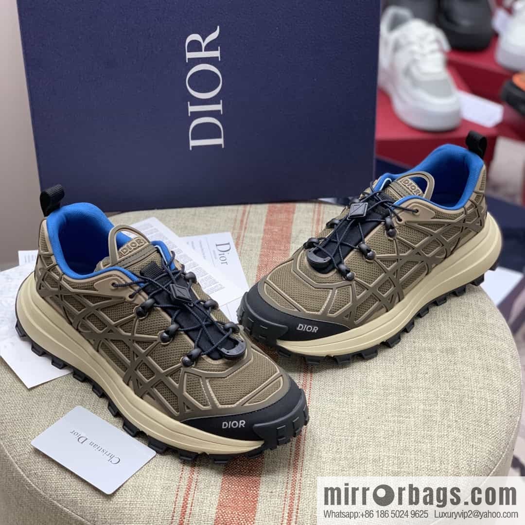 Dior Dior makes new men's B31 sports and leisure shoes with khaki mesh fabric