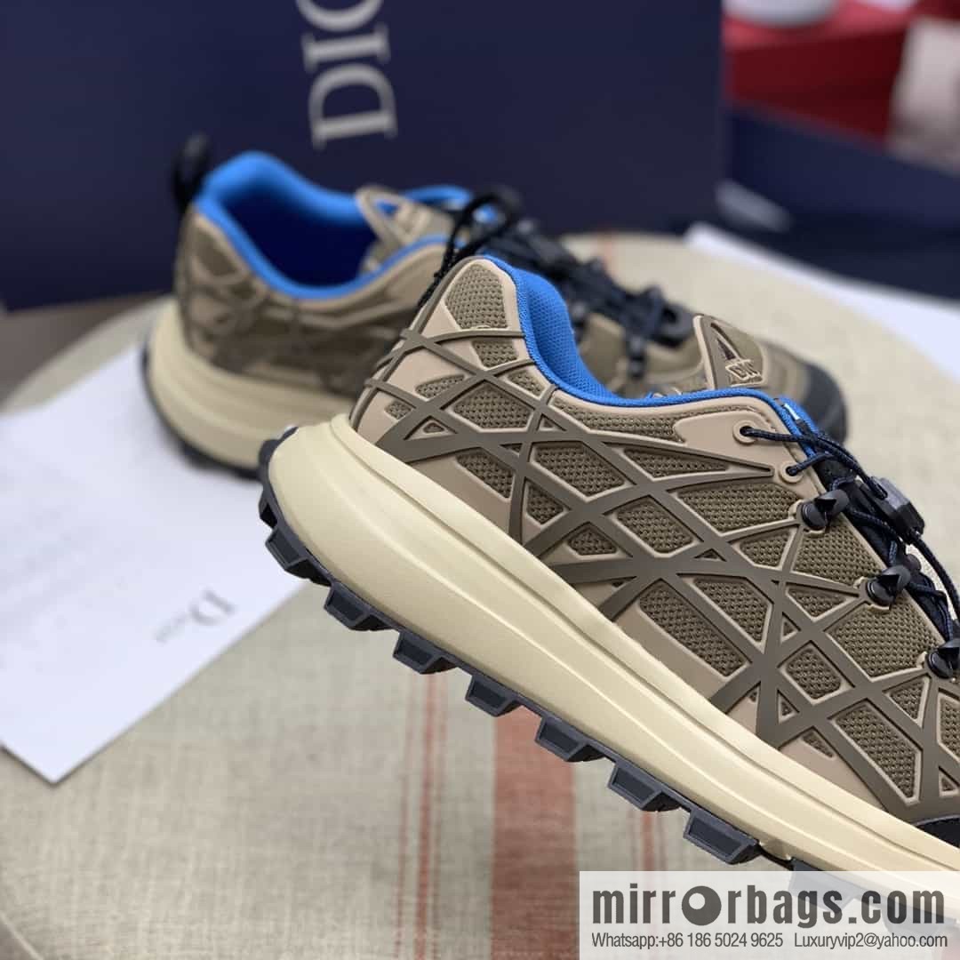 Dior Dior makes new men's B31 sports and leisure shoes with khaki mesh fabric