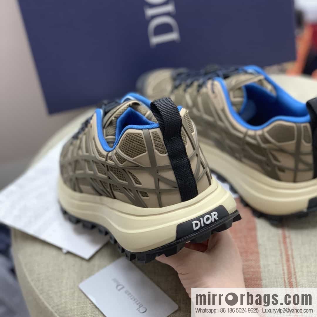 Dior Dior makes new men's B31 sports and leisure shoes with khaki mesh fabric