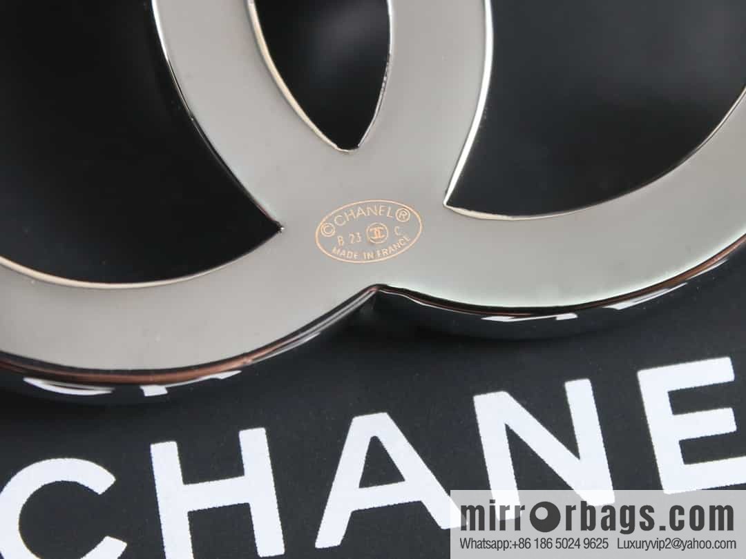 New ☑️ Chanel Double C Emerald Full Diamond Double C Brooch