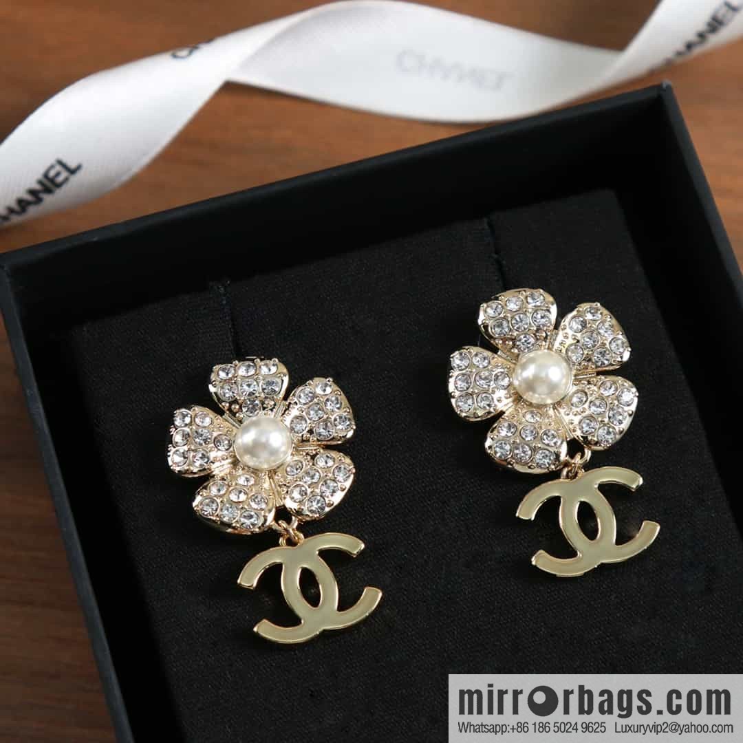New ☑️ Chanel C2 double c full diamond flower pot stud earrings