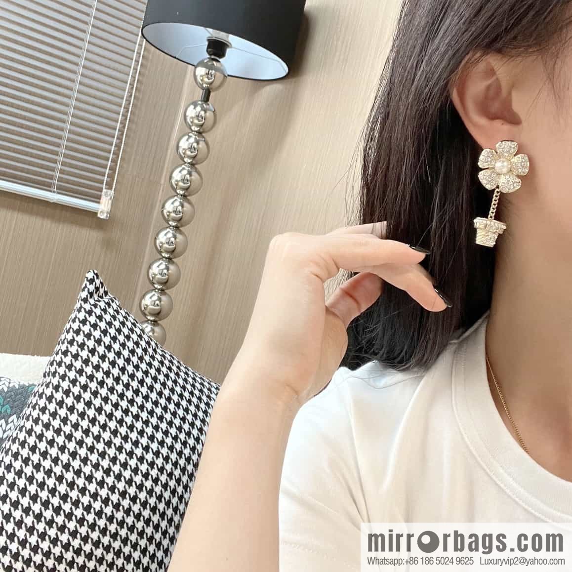 New ☑️ Chanel C1 double c full diamond flower pot stud earrings