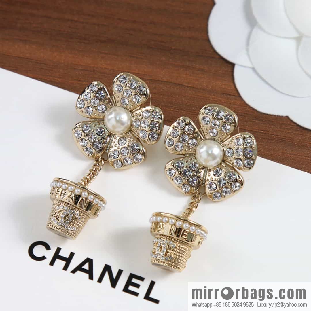 New ☑️ Chanel C1 double c full diamond flower pot stud earrings