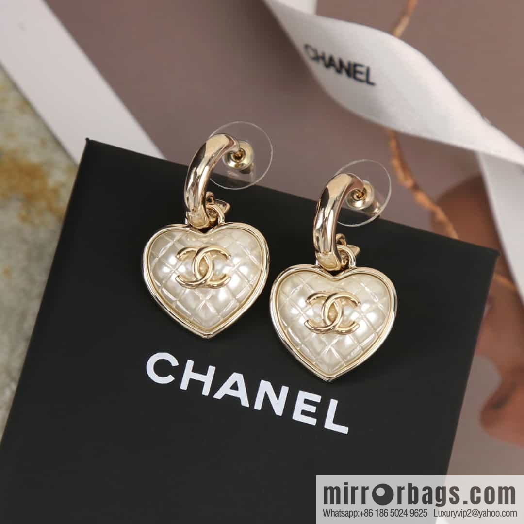 New ☑️ Chanel c2 double c rhombus peach heart love stud earrings