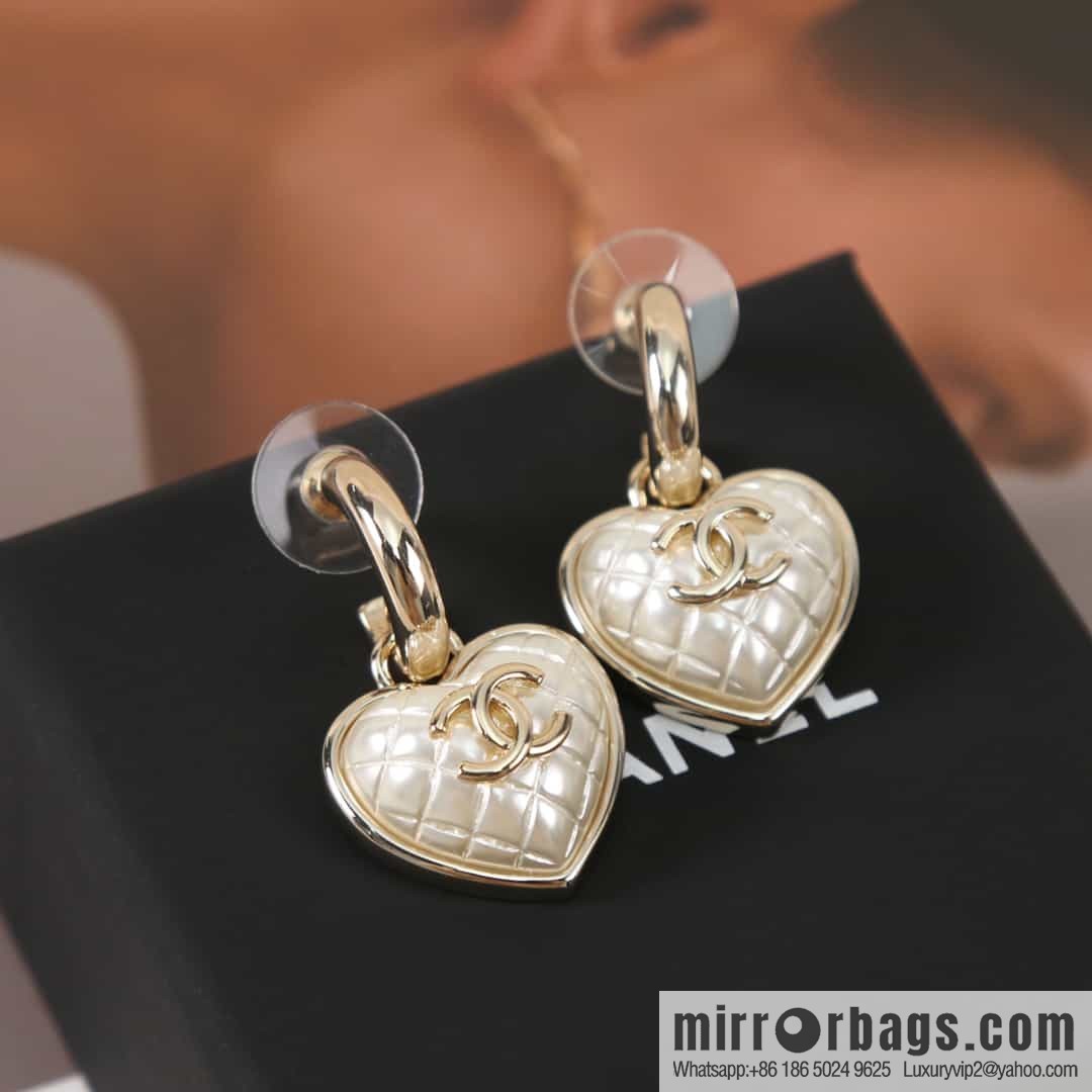New ☑️ Chanel c2 double c rhombus peach heart love stud earrings