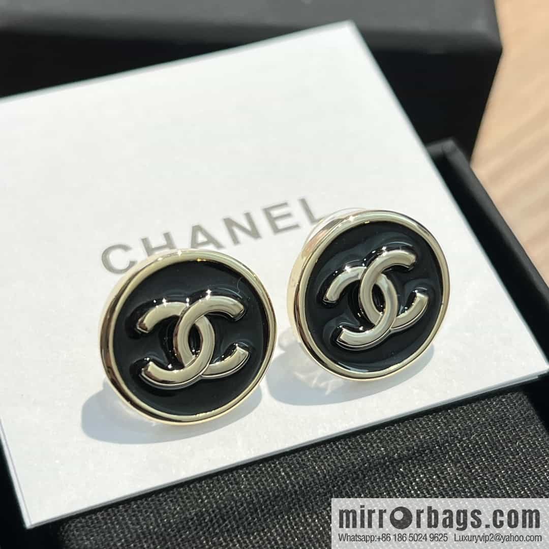 New ☑️ Chanel c1 double c round black stud earrings