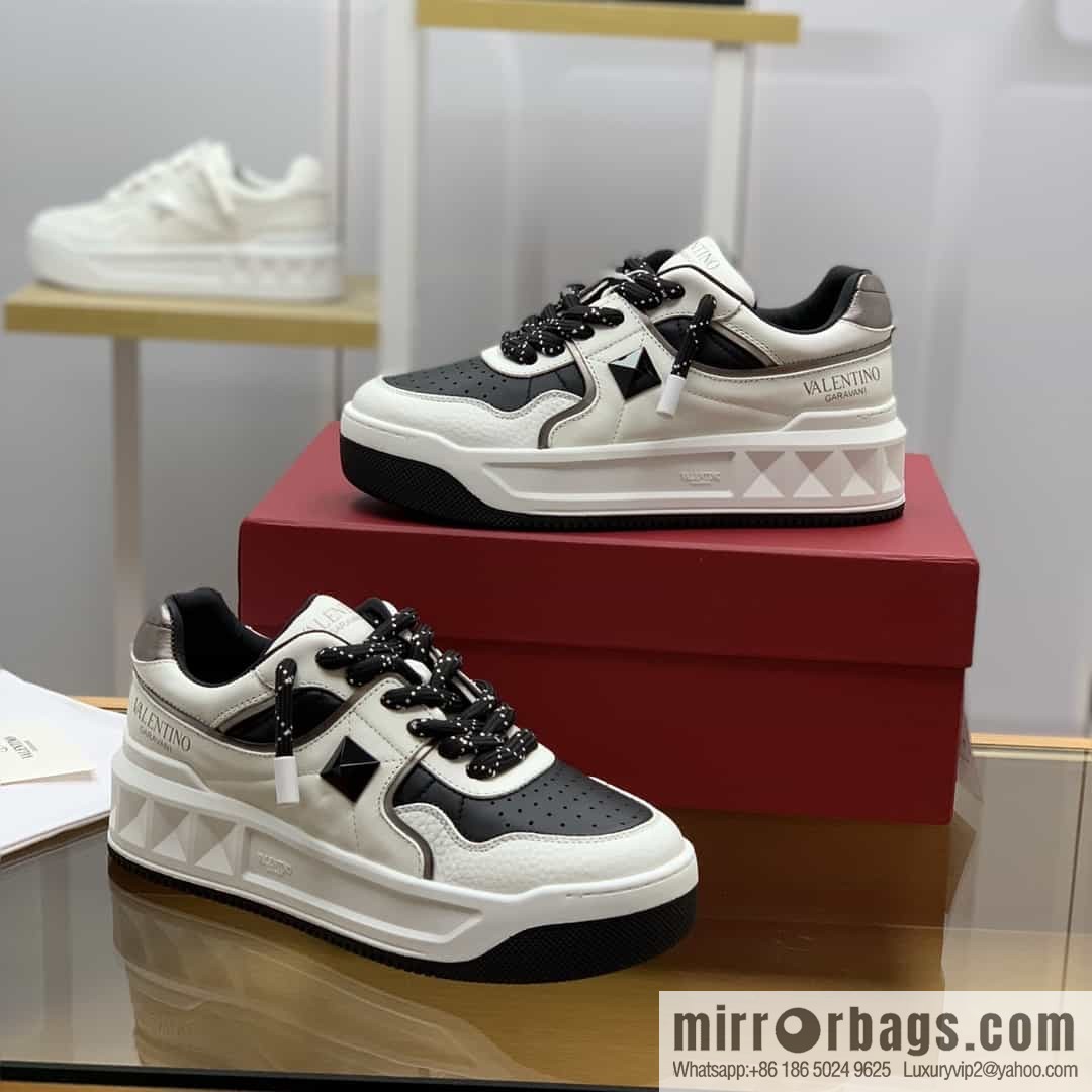 VALENTINO Valentino with sheepskin His & Hers low-top sneakers