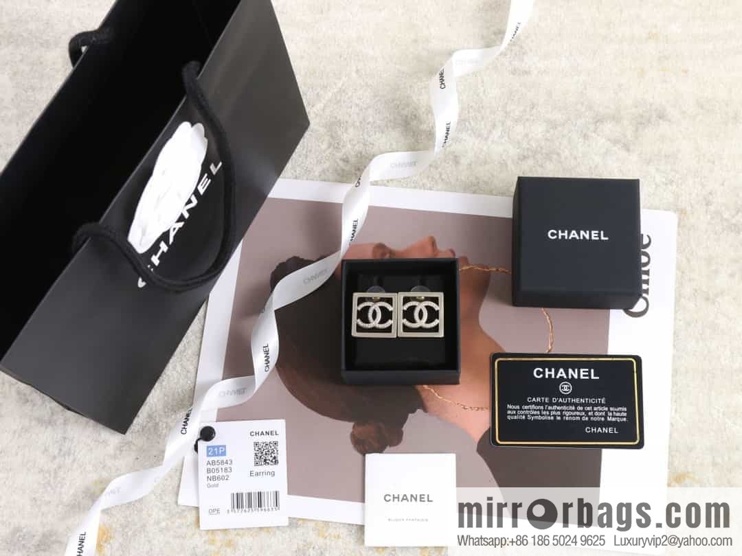 New ☑️ Chanel double c square hollow stud earrings