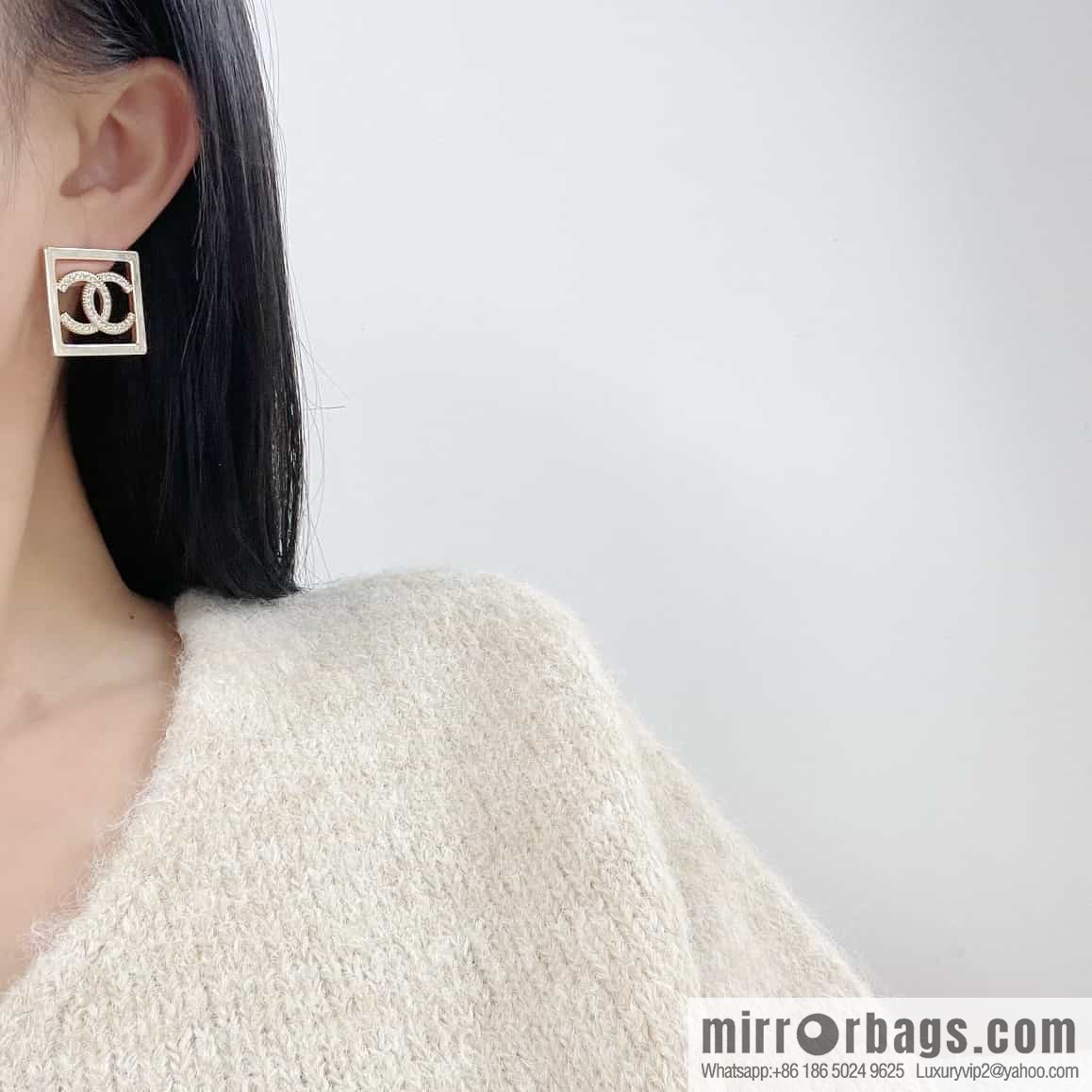 New ☑️ Chanel double c square hollow stud earrings