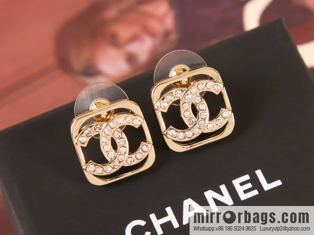 New ☑️ Chanel c1 double c cut-out full diamond stud earrings