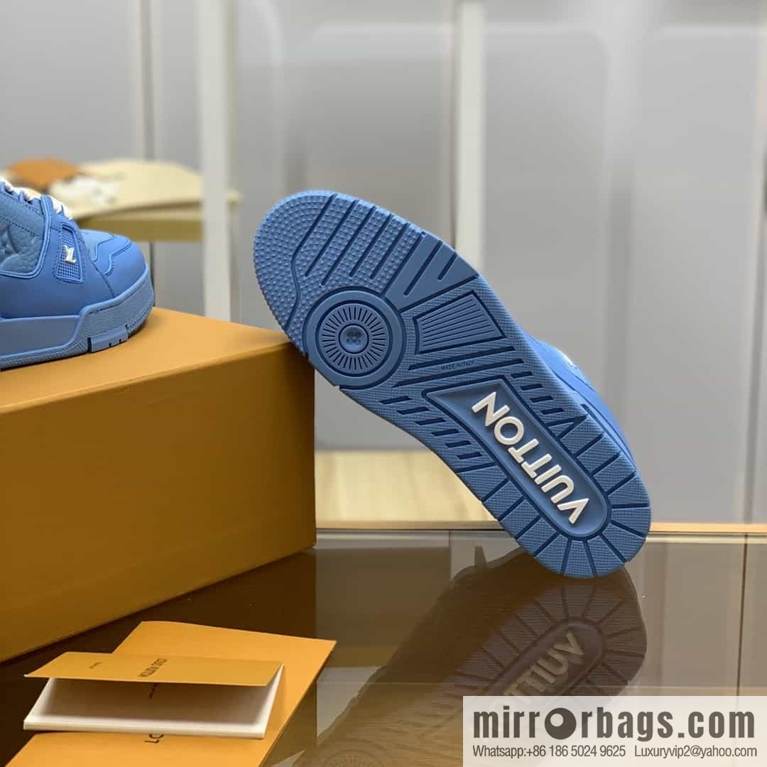 LV/Louis Vuitton men's sports and leisure shoes made of blue calfskin