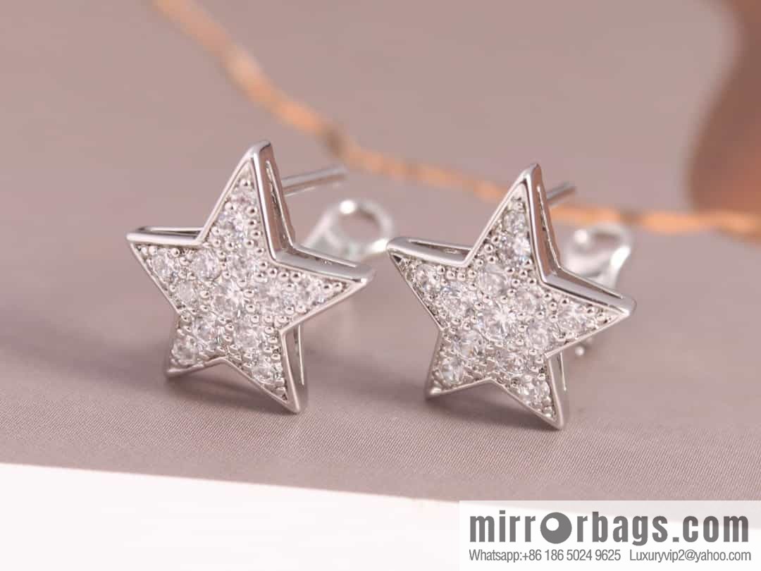 Chanel full diamond pentagram ⭐ star earrings earrings