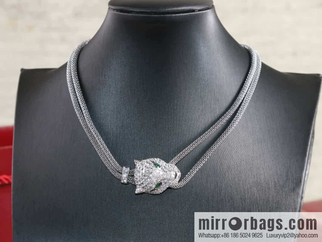 Cartier PANTHÜRE DECARTIER Jungle series full of diamonds leopard necklace