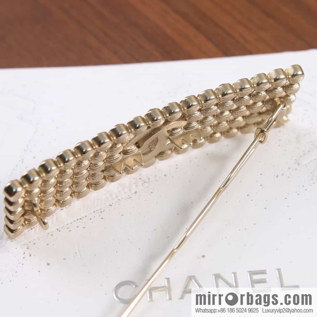 New ☑️ Chanel double c full diamond hairpin hairpin