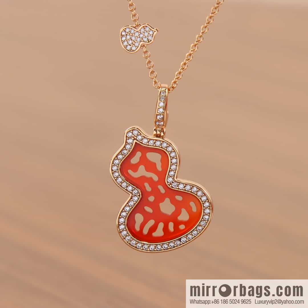 Qeelin unicorn hollow imitation coral lace paper-cut gourd necklace