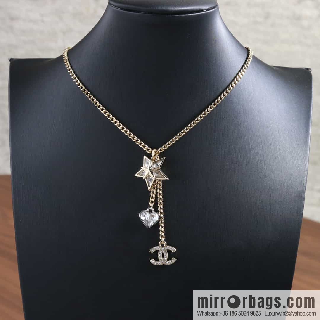New ☑️ Chanel double c star fringe love necklace
