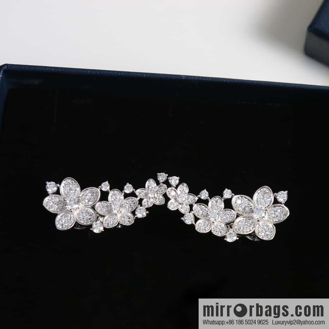 GRAFF Graff three flower ear shot earrings stud earrings