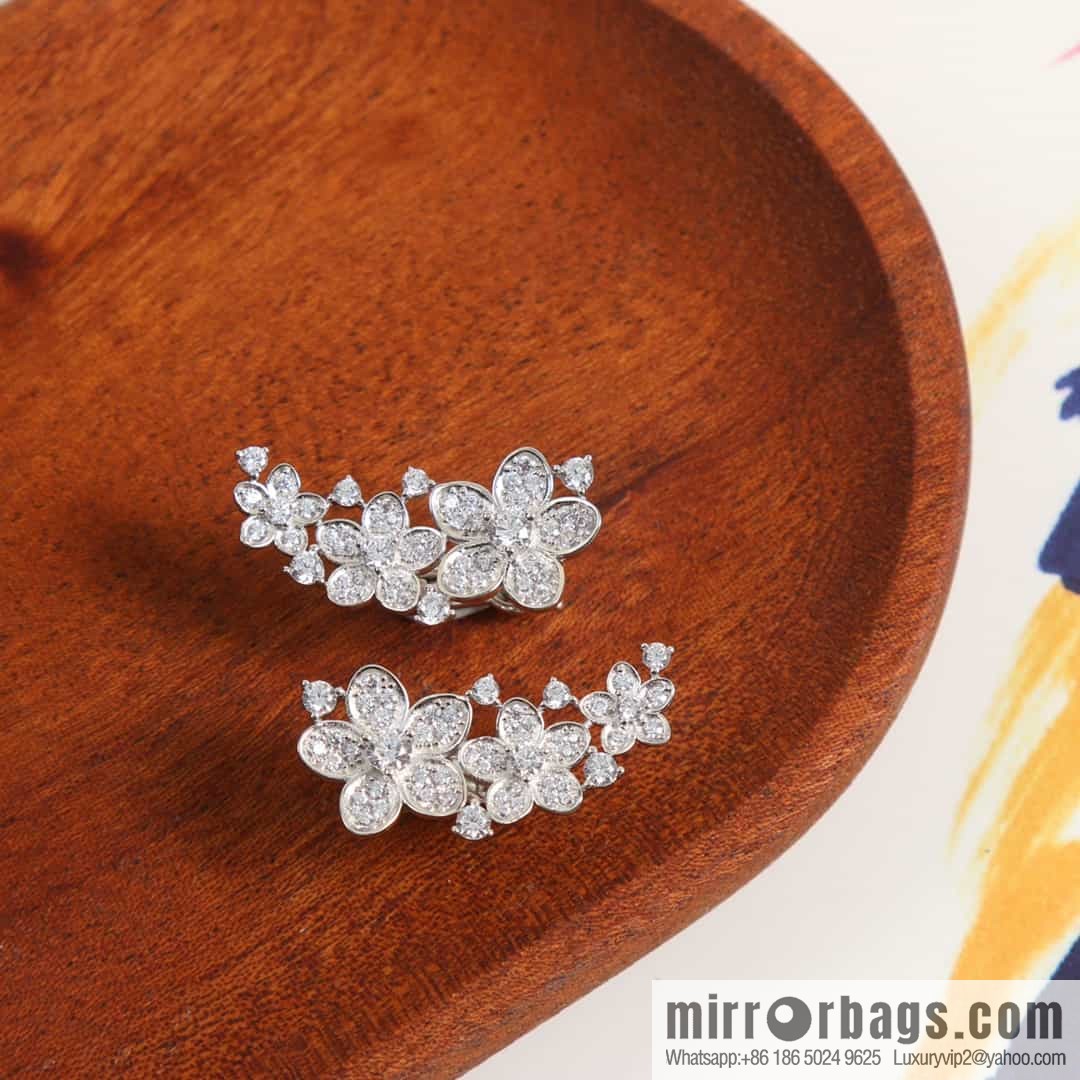 GRAFF Graff three flower ear shot earrings stud earrings