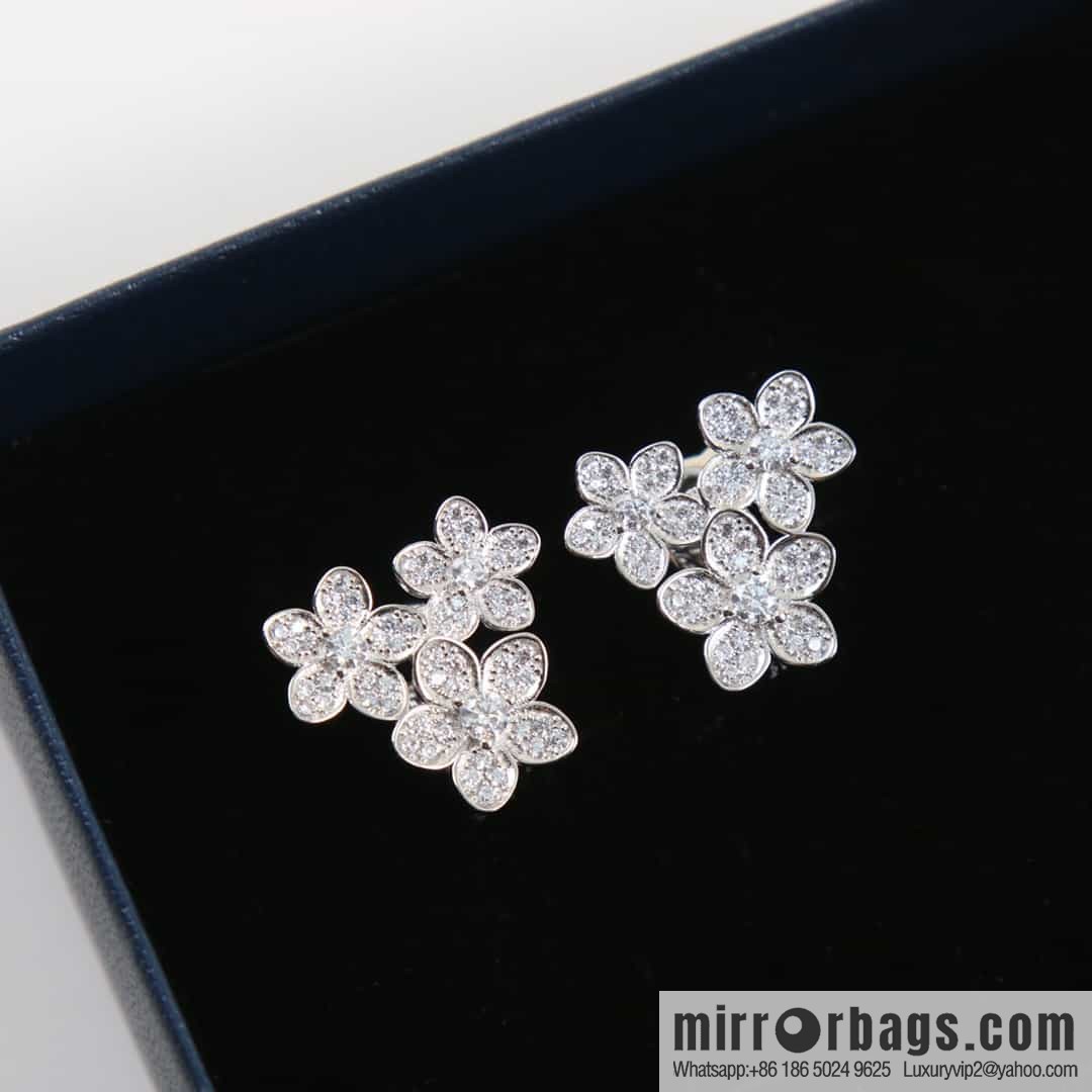 GRAFF Graff three flower ear shot earrings stud earrings