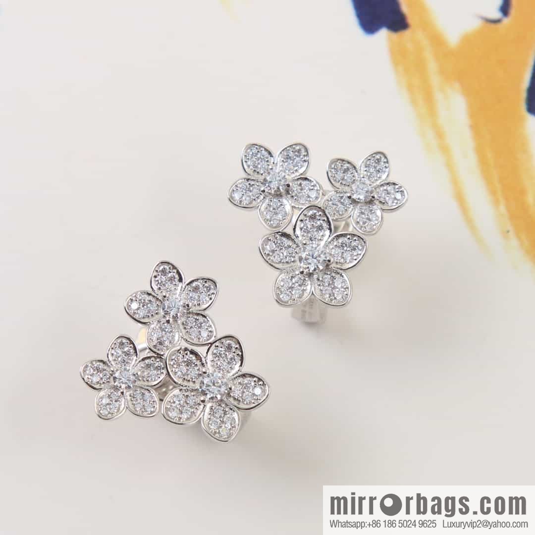 GRAFF Graff three flower ear shot earrings stud earrings