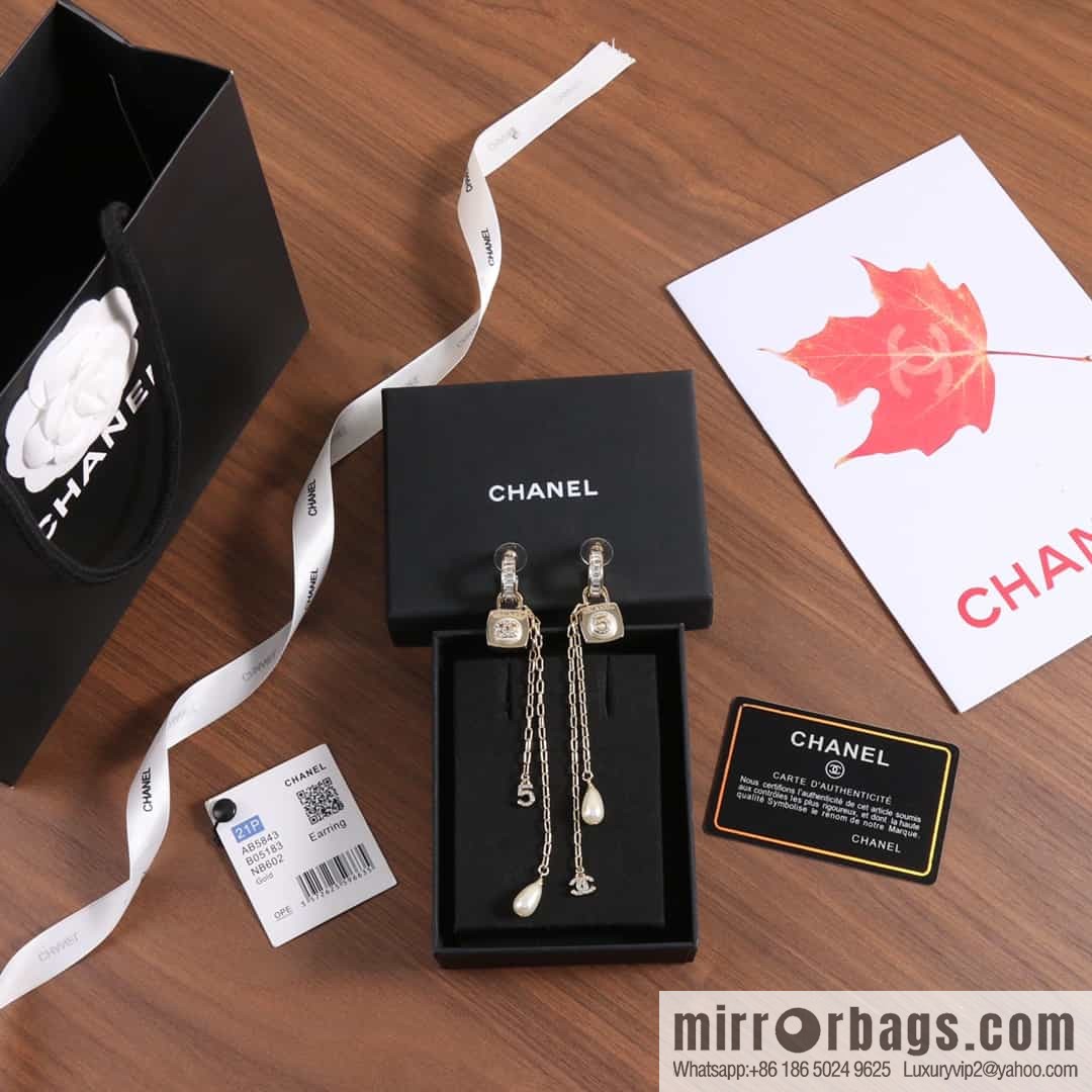 New ☑️ Chanel double c fringed pearl 5 character stud earrings