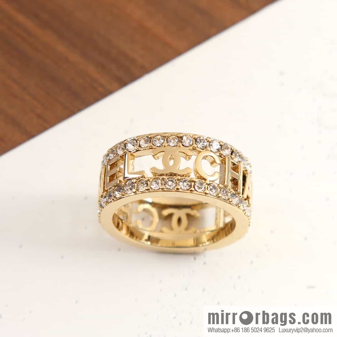 New ☑️ Chanel hollowed-out letter full diamond ring