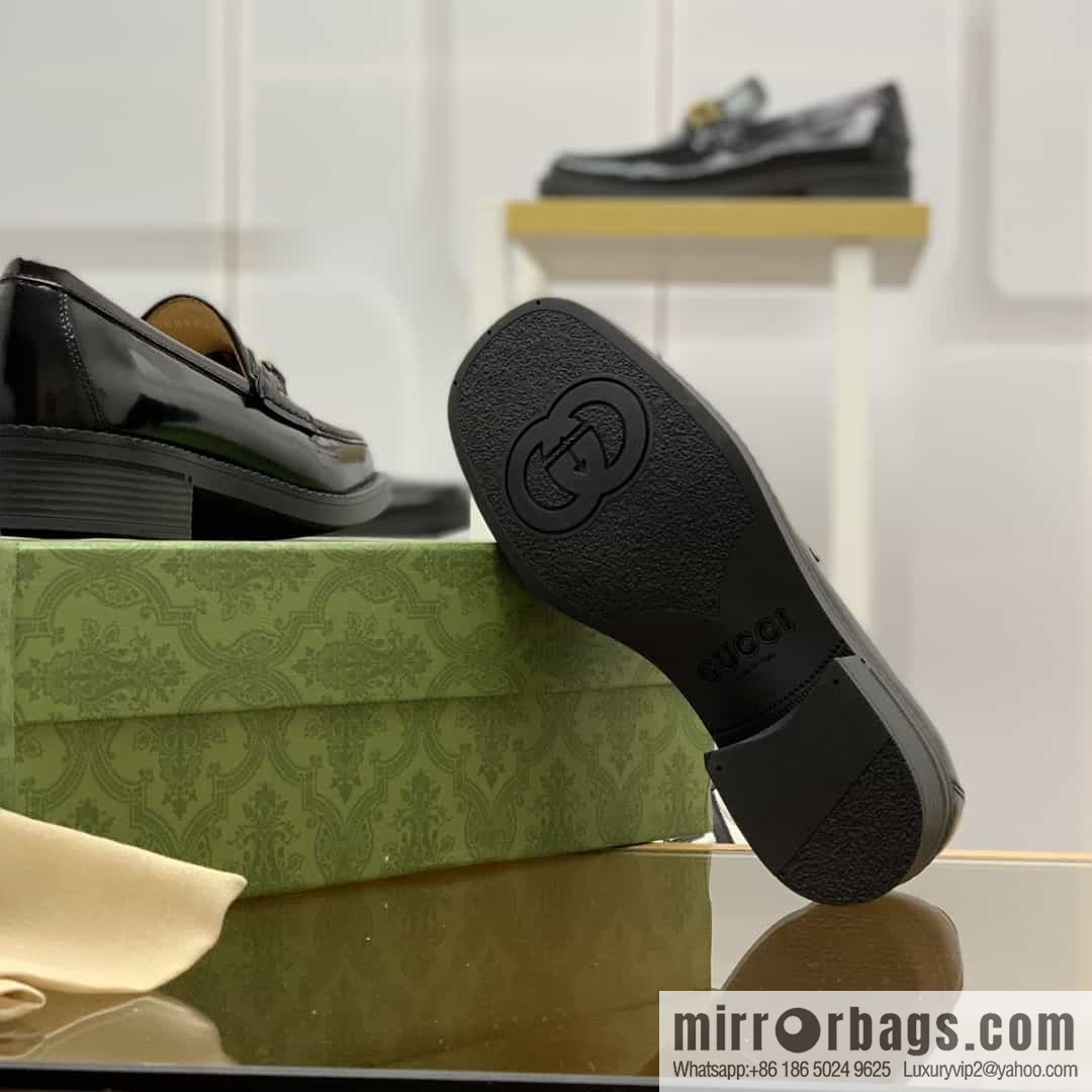 Gucci Gucci uses black smooth cow leather (fabric) carefully made men's loafers