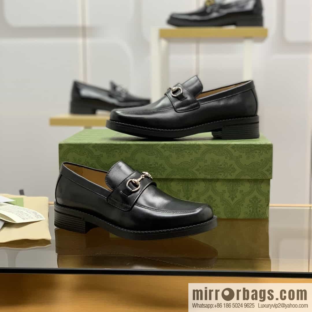 Gucci Gucci uses black smooth cow leather (fabric) carefully made men's loafers