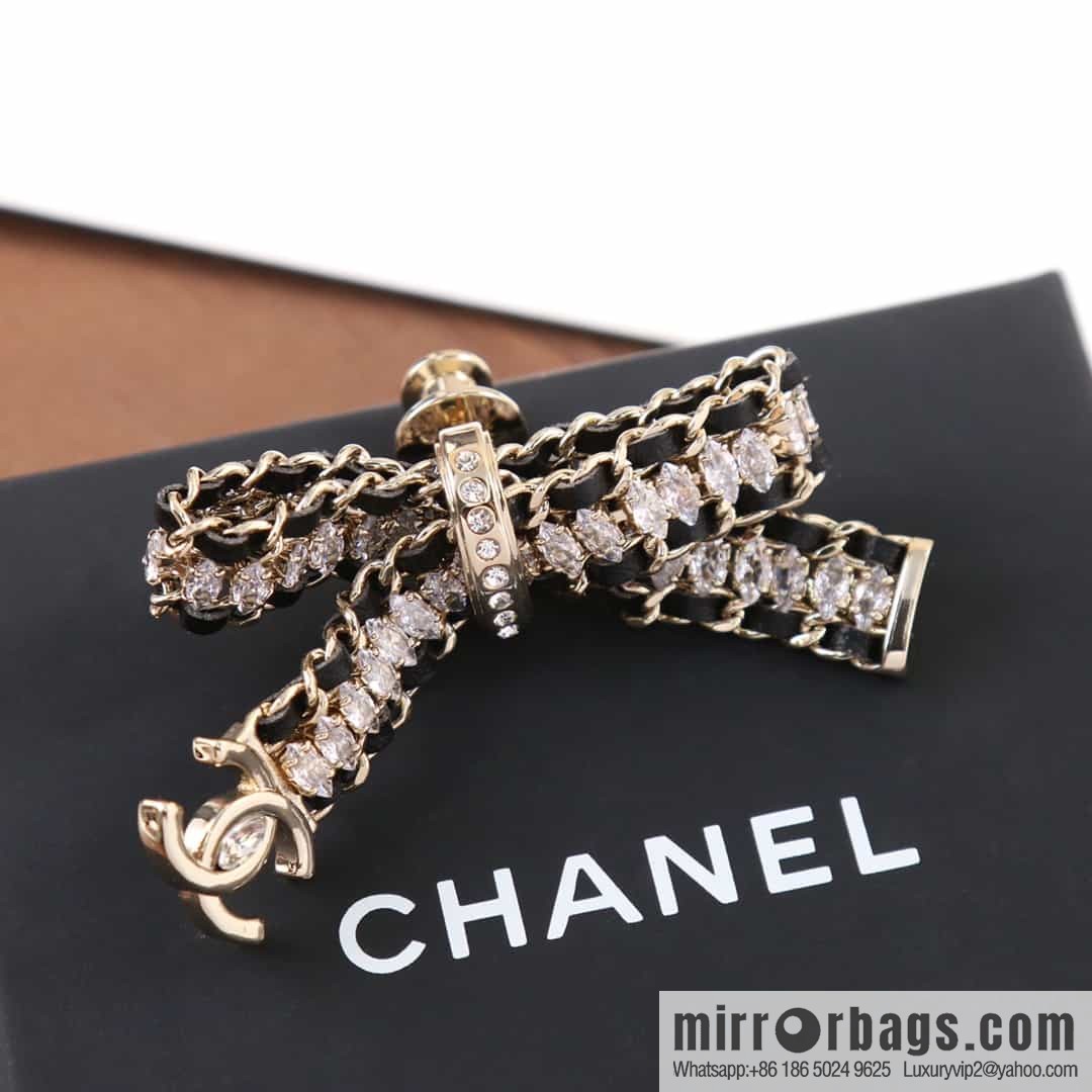 New ☑️ Chanel double c black leather rope bow brooch