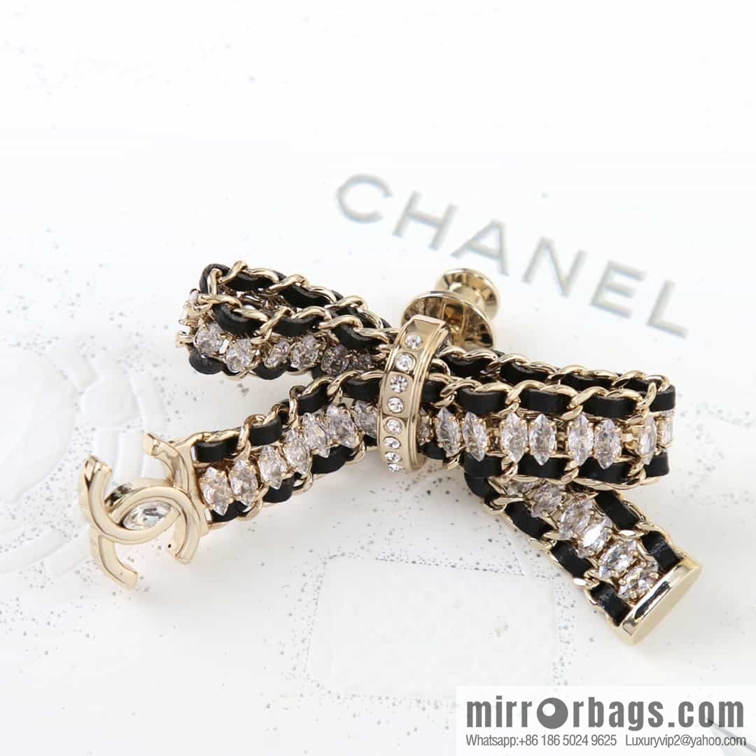 New ☑️ Chanel double c black leather rope bow brooch