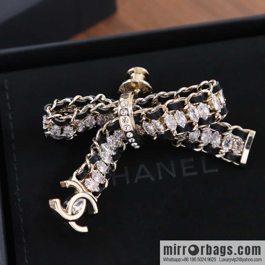New ☑️ Chanel double c black leather rope bow brooch