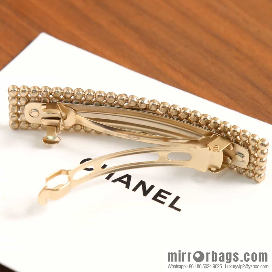 New ☑️ Chanel double c full diamond hairpin hairpin