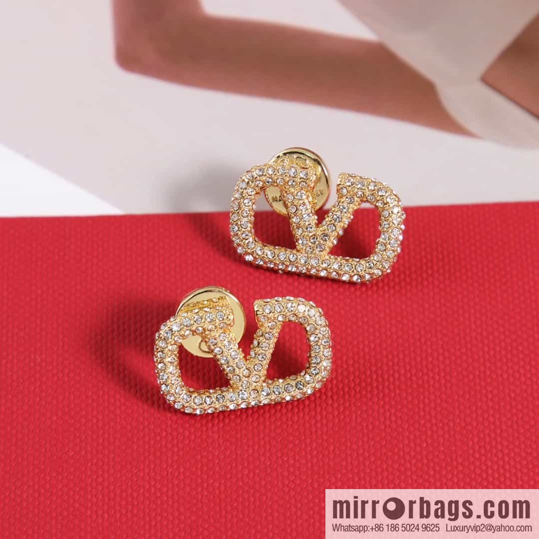 New ☑️ Valentino full diamond earrings