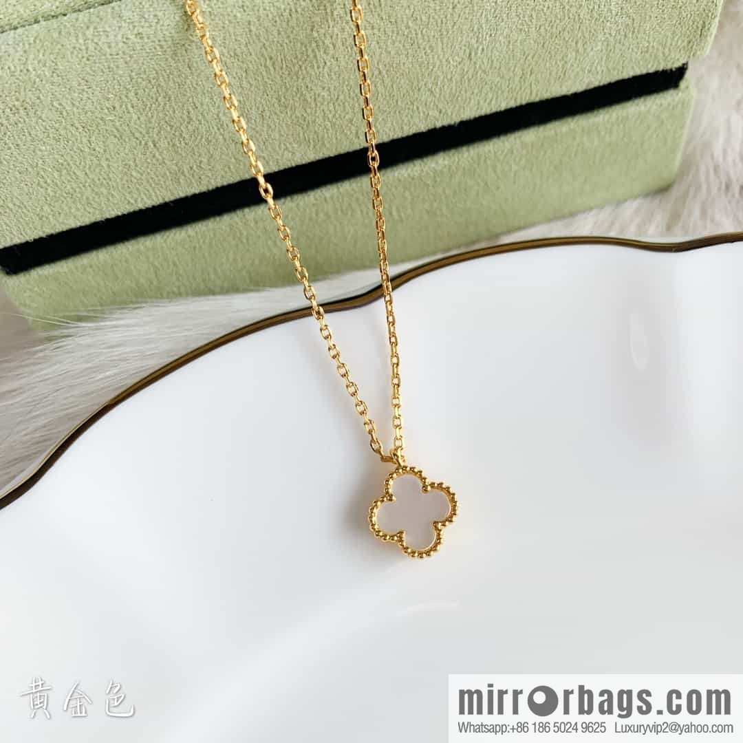 Van Cleef & Arpels Mini Clover Necklace