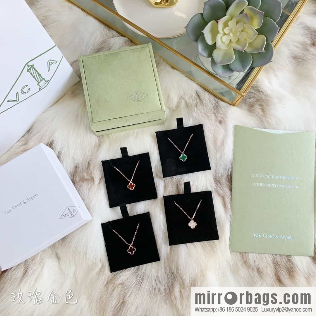 Van Cleef & Arpels Mini Clover Necklace