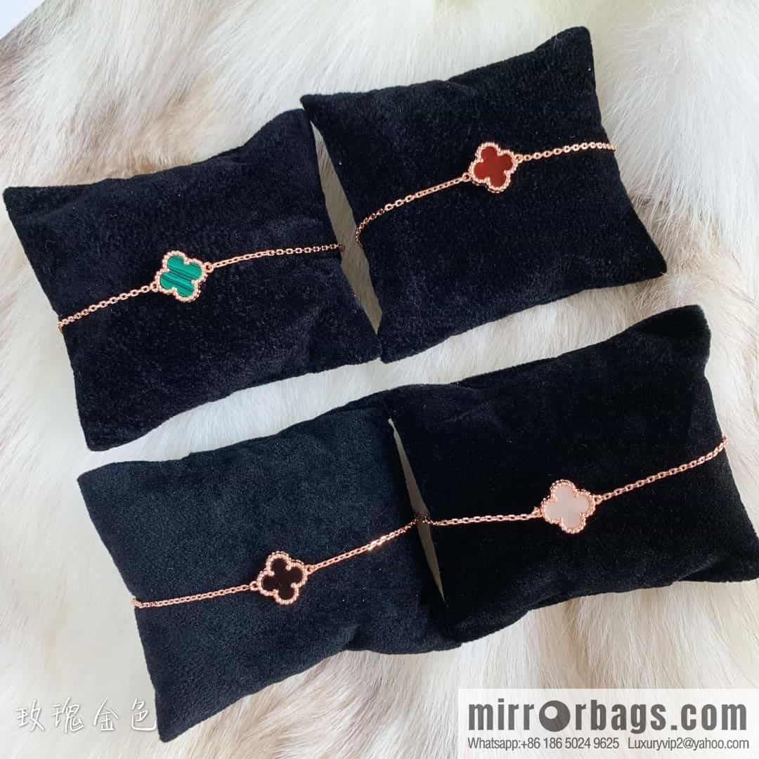 Van Cleef & Arpels Mini Four-Leaf Clover Bracelet