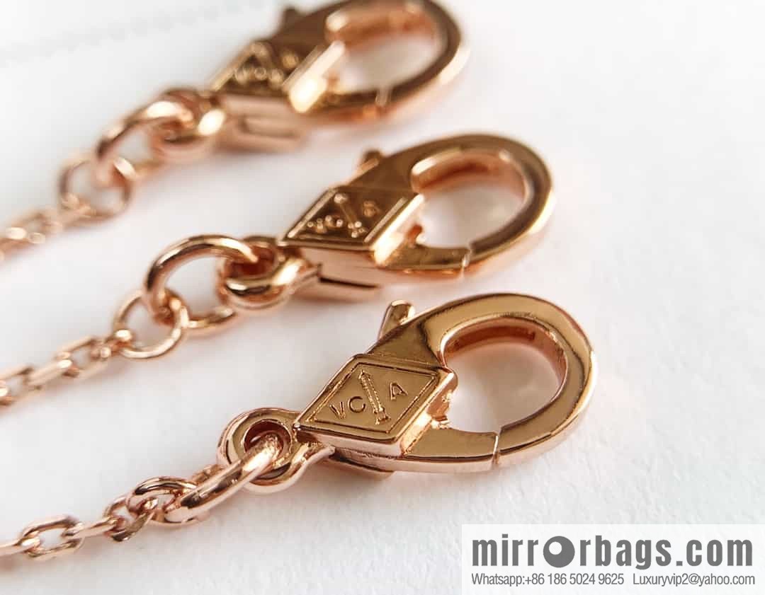 Van Cleef & Arpels Mini Four-Leaf Clover Bracelet