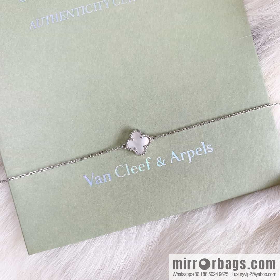 Van Cleef & Arpels Mini Four-Leaf Clover Bracelet