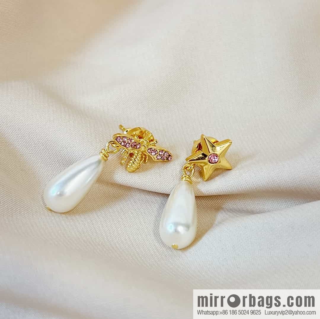 New ☑️ Dior Bee Star Pearl Stud Earrings