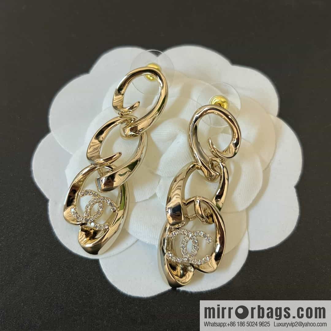 New ☑️ chanel c3 double c hollow oval earrings