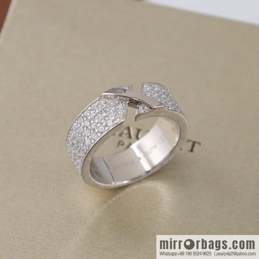 Chaumet Paris CHAUMET's relationship • Lifetime series full of diamond rings