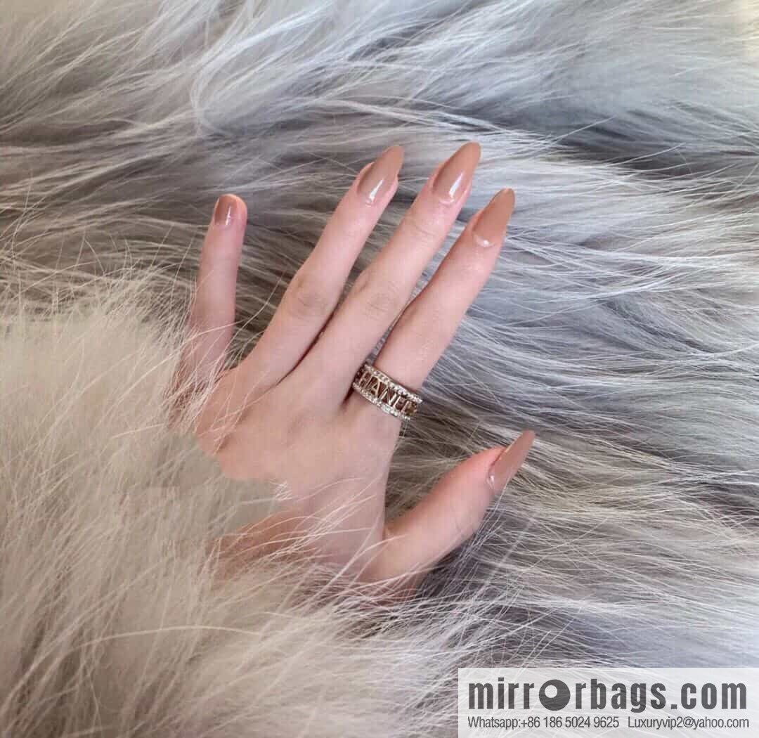 New ☑️ Chanel hollowed-out letter full diamond ring