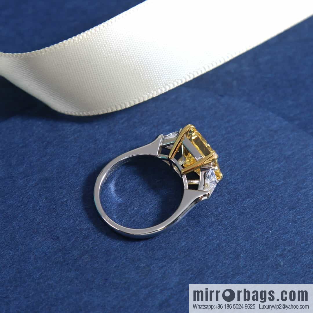 HARRY WINSTON HW, square yellow diamond ring, diamond ring