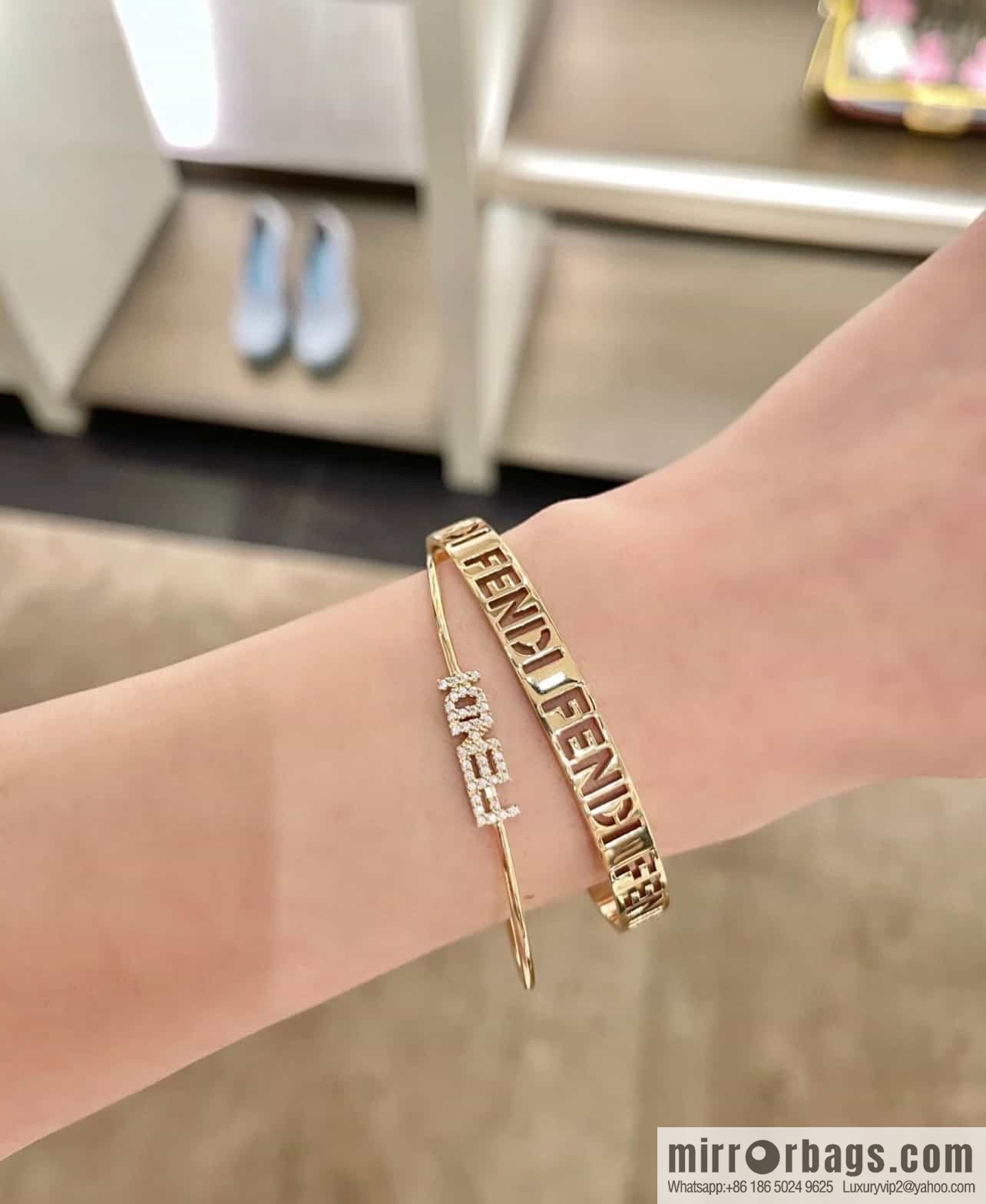 New FENDI Fendi Hollow/Full Diamond Letter Bracelet Bracelet
