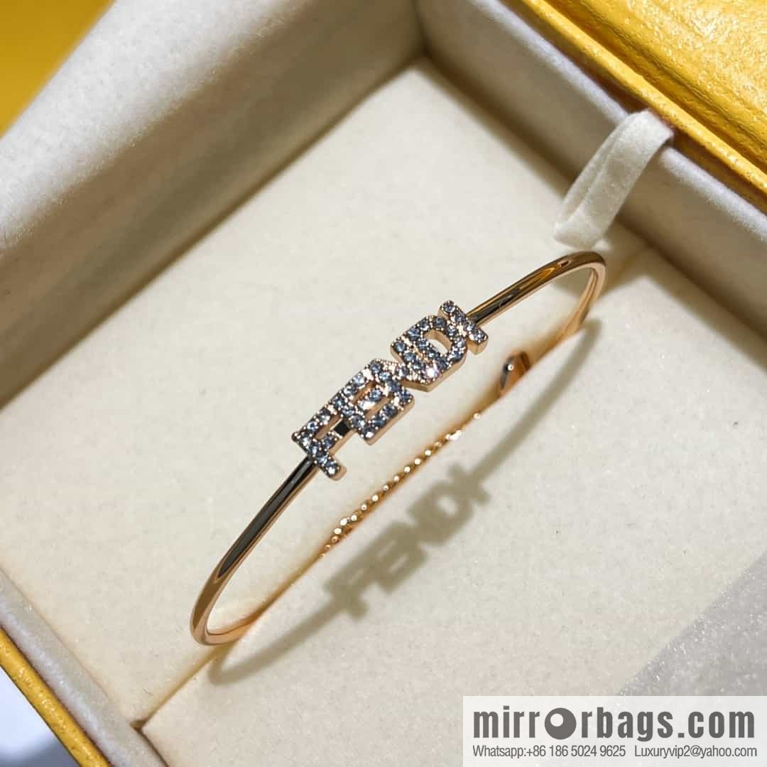 New FENDI Fendi Hollow/Full Diamond Letter Bracelet Bracelet