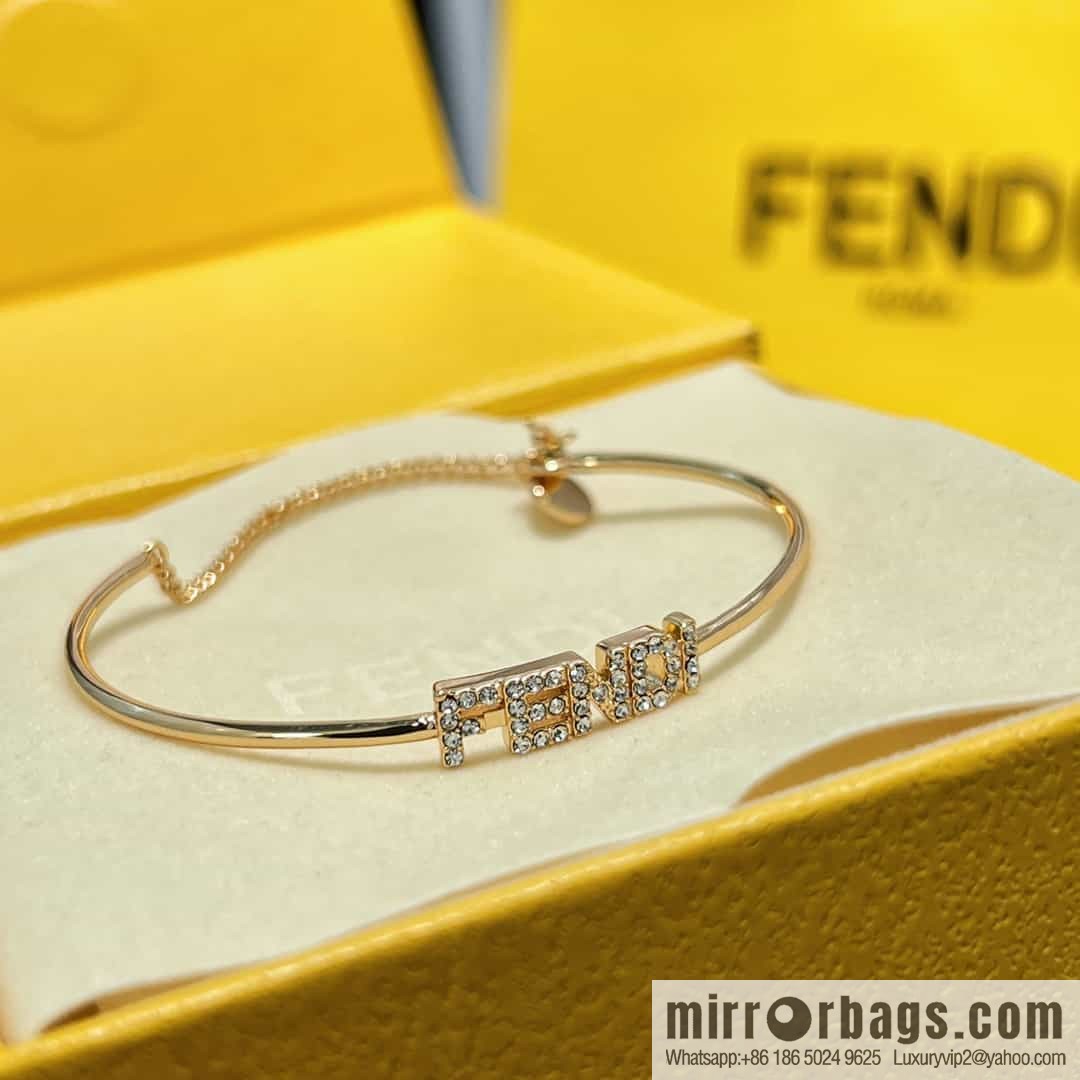 New FENDI Fendi Hollow/Full Diamond Letter Bracelet Bracelet
