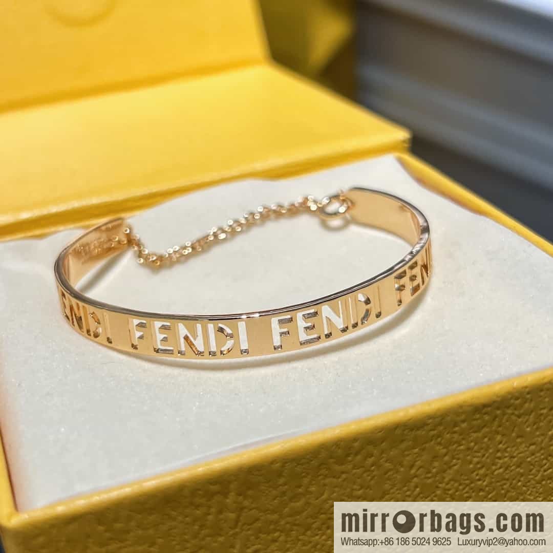 New FENDI Fendi Hollow/Full Diamond Letter Bracelet Bracelet