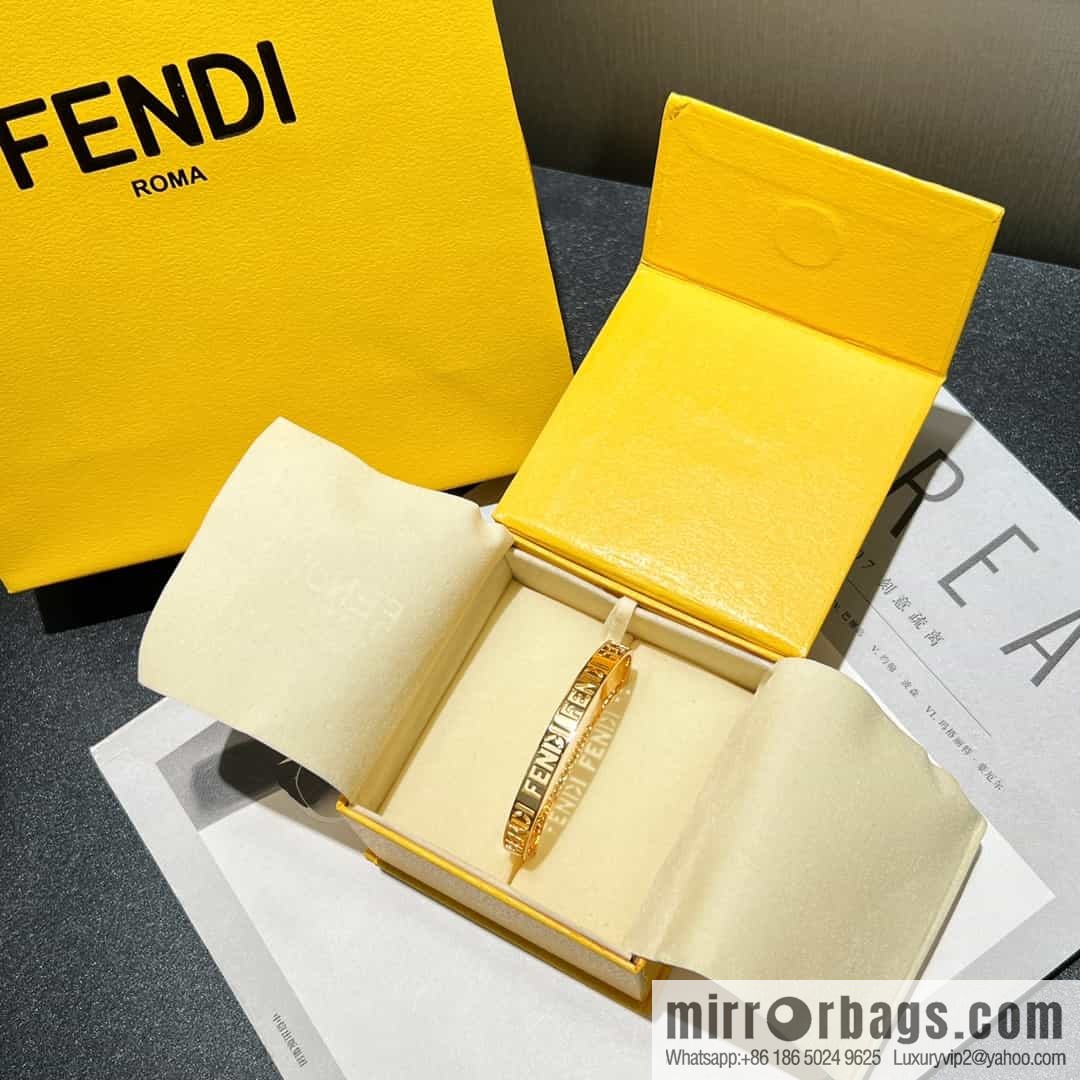 New FENDI Fendi Hollow/Full Diamond Letter Bracelet Bracelet